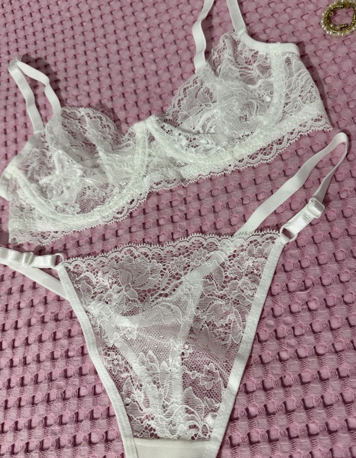Beyaz Dantelli Bralet Takım