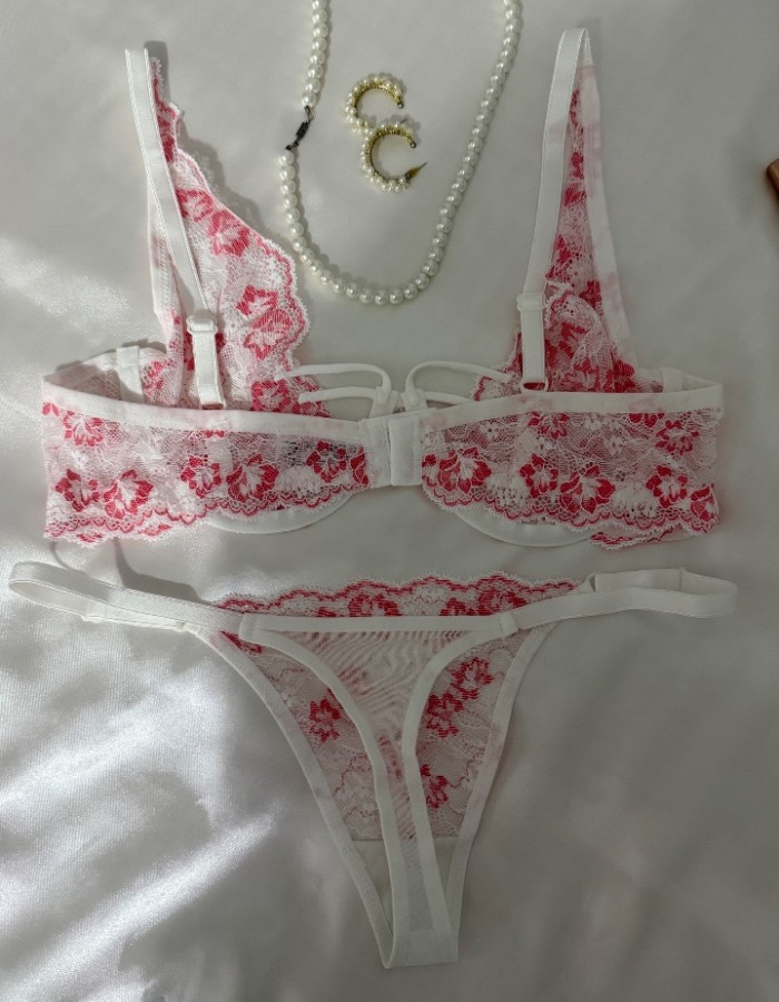 Pembe Kapsız Dantel Detaylı Sütyen Takımı
